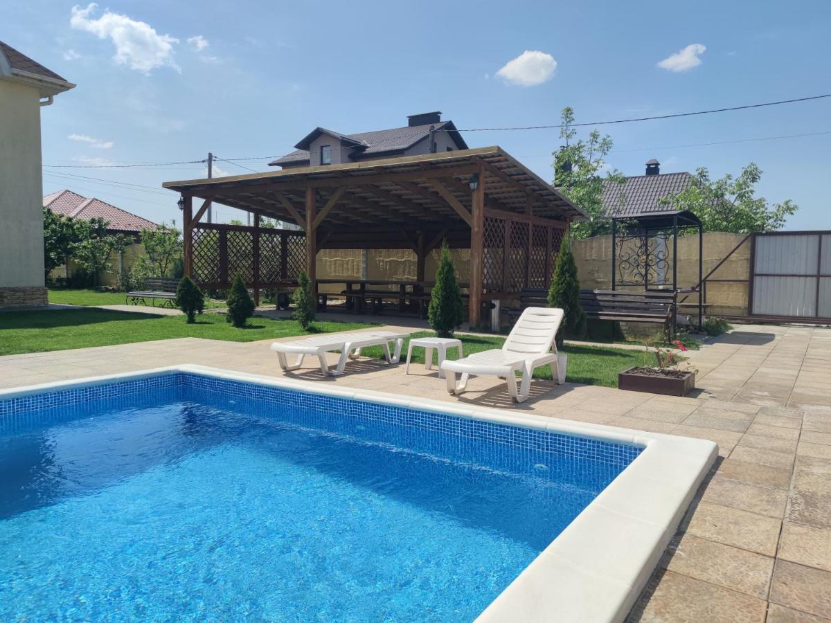 Villa Дом С Бассейном И Сауной Boryspilʼ Esterno foto