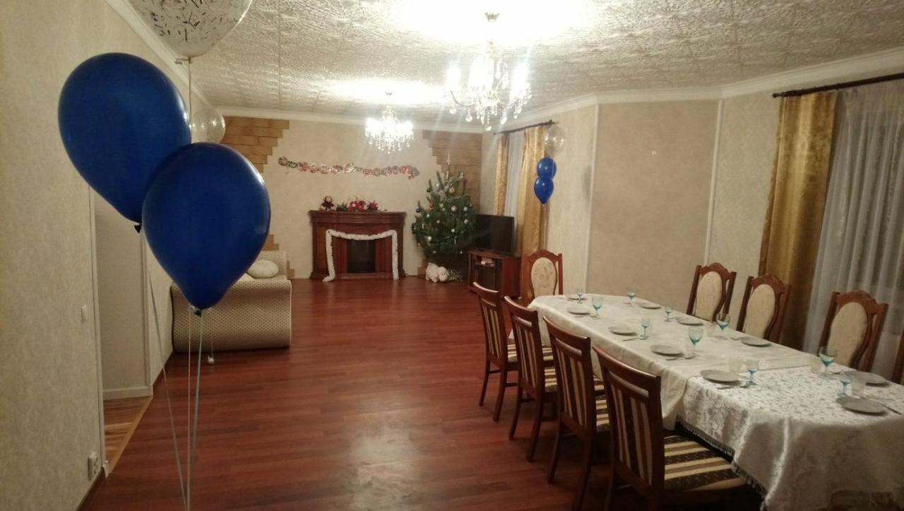 Villa Дом С Бассейном И Сауной Boryspilʼ Esterno foto